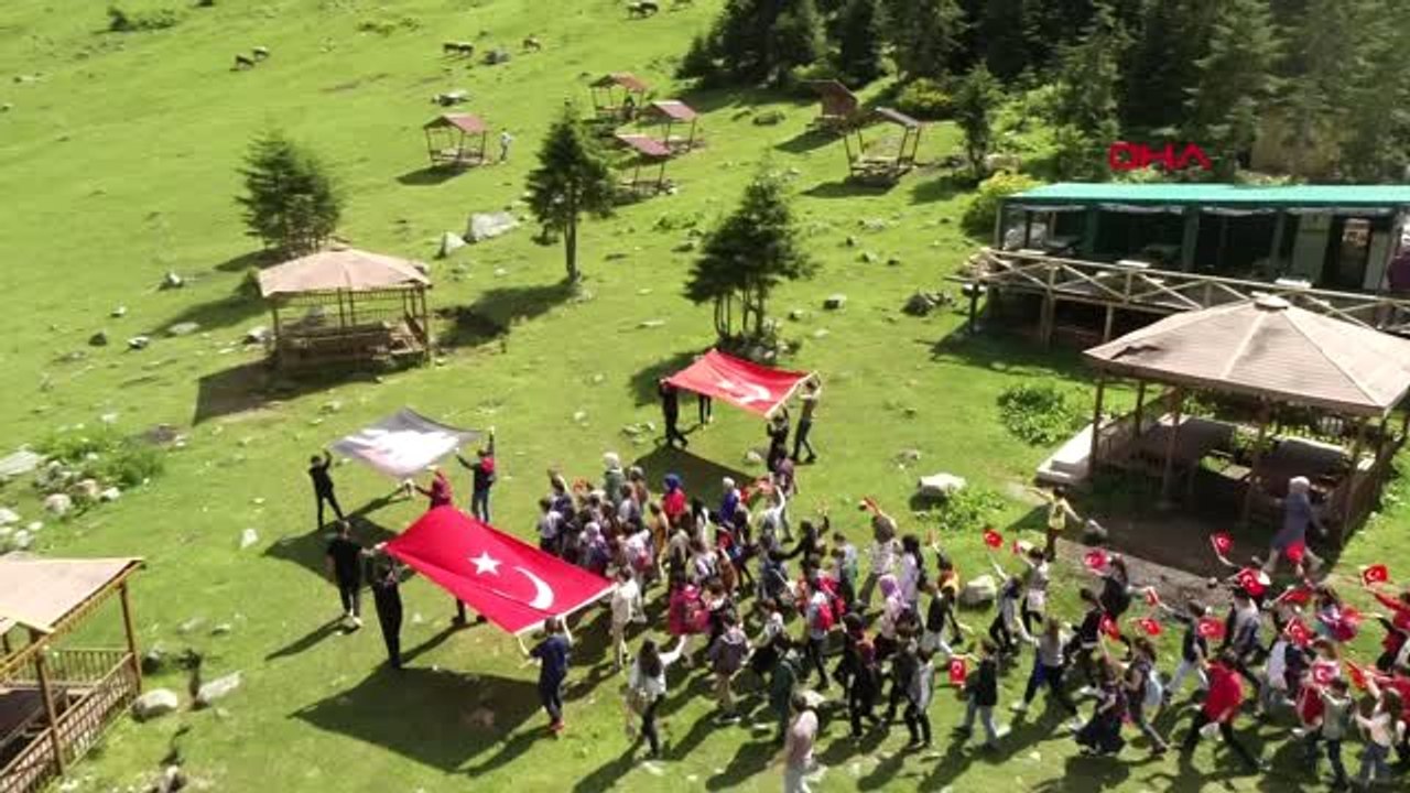 RİZE Karnelerini Ayder Yaylası'nda aldılar