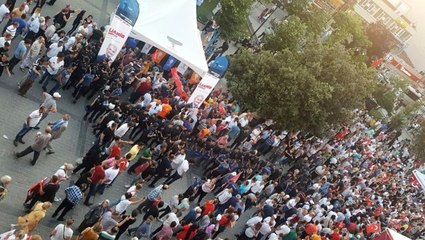 CHP'lilerden AK Parti standına tepki