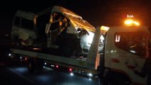 İzmir‘de yolcu minibüsü devrildi 1 kişi yaralandı