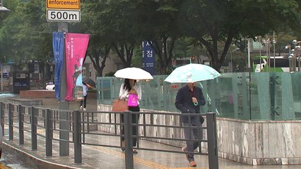 [날씨] 주말, 중부·영남 오후 비...돌풍·벼락 / YTN