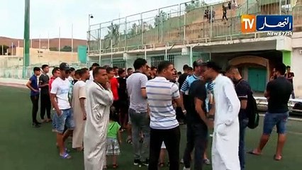 أنصار أمل بوسعادة يقومون بوقفة إحتجاجية ويطالبون الإدارة بلعب الصعود أو الرحيل