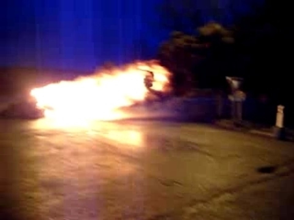 Manif Kleber feu devant l'usine