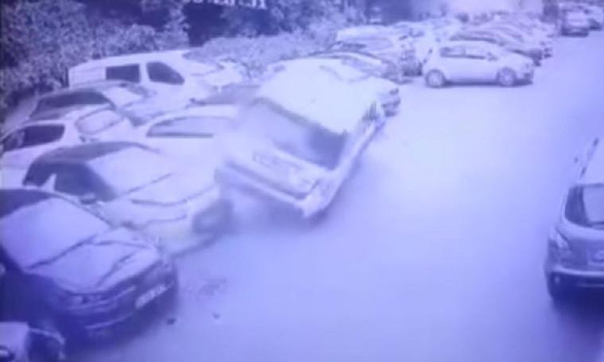 Lüks cip 6 otomobili ezdi