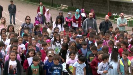 Ayça Öğretmen'in Dramını Ortaya Çıkarttığı Necati'nin Karne Heyecanı