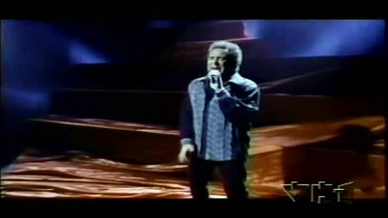 1993 "I Still Haven't Found What I'm Looking For" Tom Jones Live Cover Version