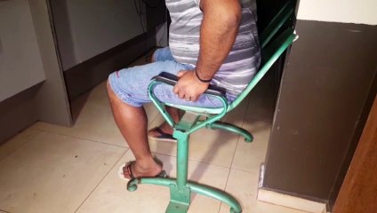 Choque encaminha homem com simulacro da arma para delegacia