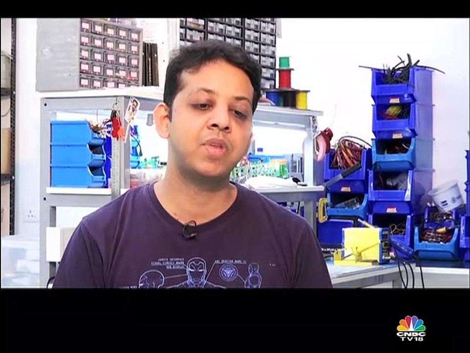 Young Turks: Here’s a look at a 250cc electric motorcycle with advanced analytics & intelligent user interface