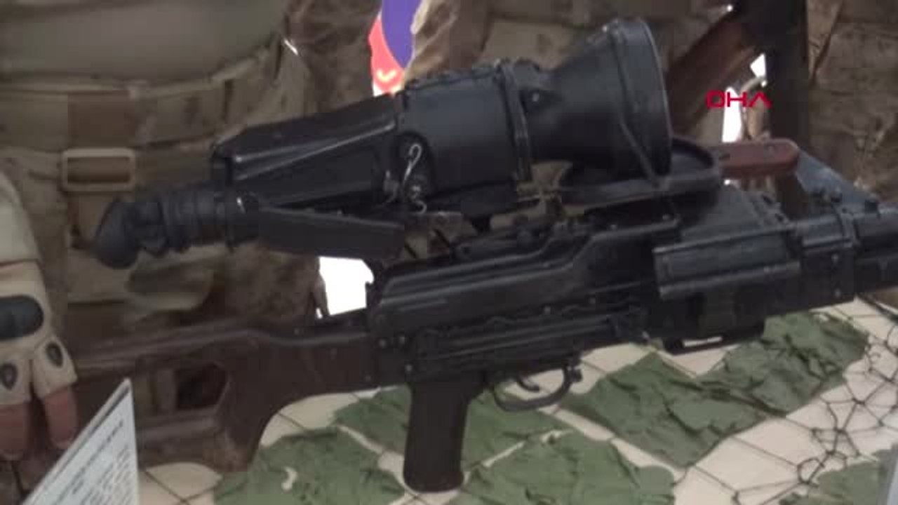 OSMANİYE Jandarmadan silah sergisi ve eğitimli köpek gösterisi