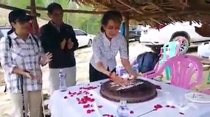 ေဒၚေအာင္ဆန္းစုၾကည္ရဲ့ (၇၄)ႏွစ္ျပည့္ ေမြးေန႔အႀကိဳ