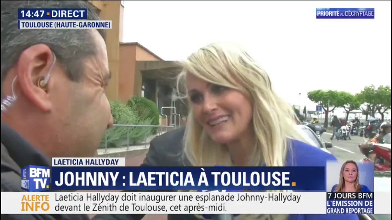 "Je suis très heureuse d'être là." Escortée par des bikers, Laeticia Hallyday et ses filles vont se rendre au Zénith de Toulouse