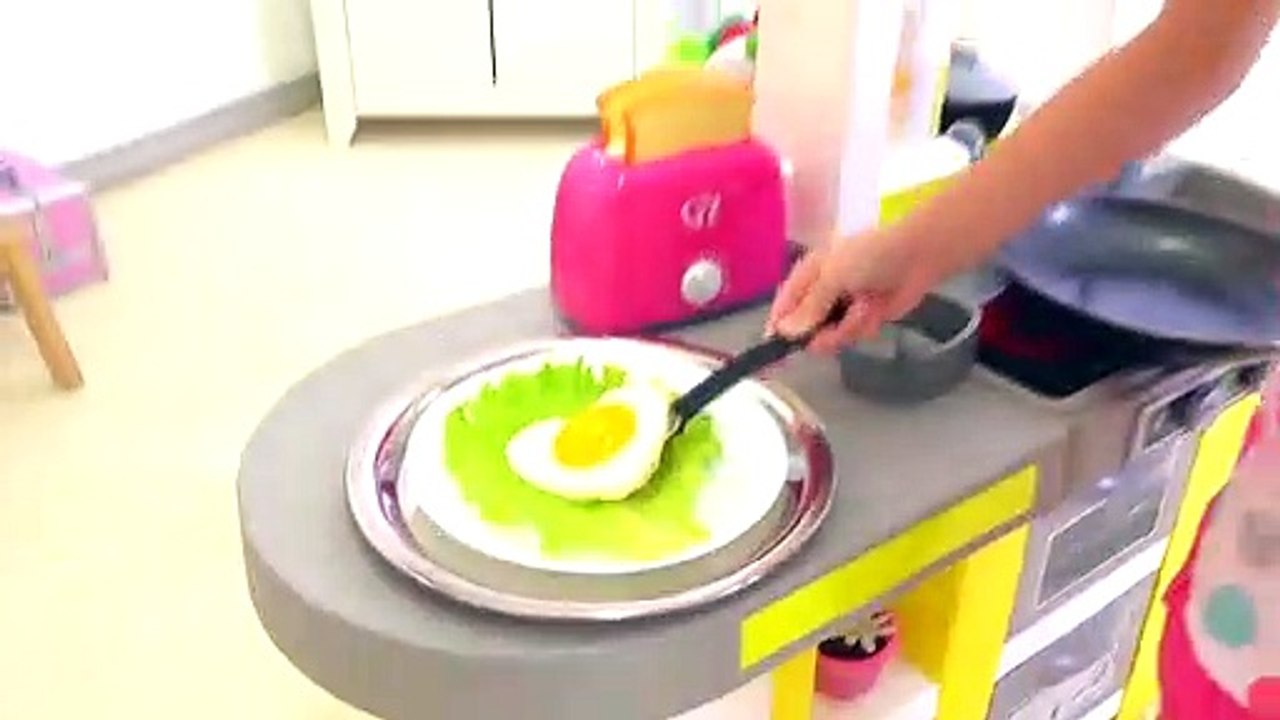 Frozen Elsa And Anna on Food COOKING Competition