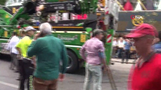 Ümraniye’de halk otobüsü önündeki araçların arasına daldı: 6 yaralı