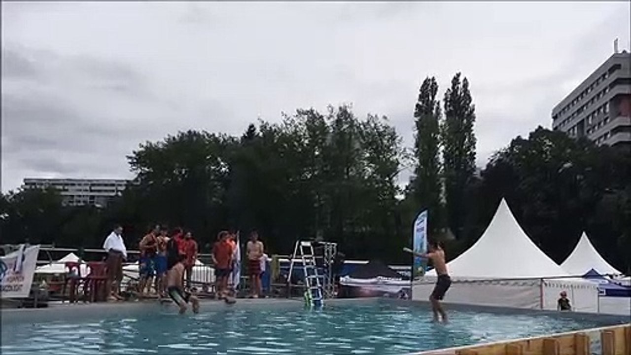 Besançon : une waterline  installée au-dessus du bassin de Grandes Heures Nature