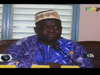 ORTM/Echange et Remise de lampe solaire au représentant du département de l’enseignement par le SNEC