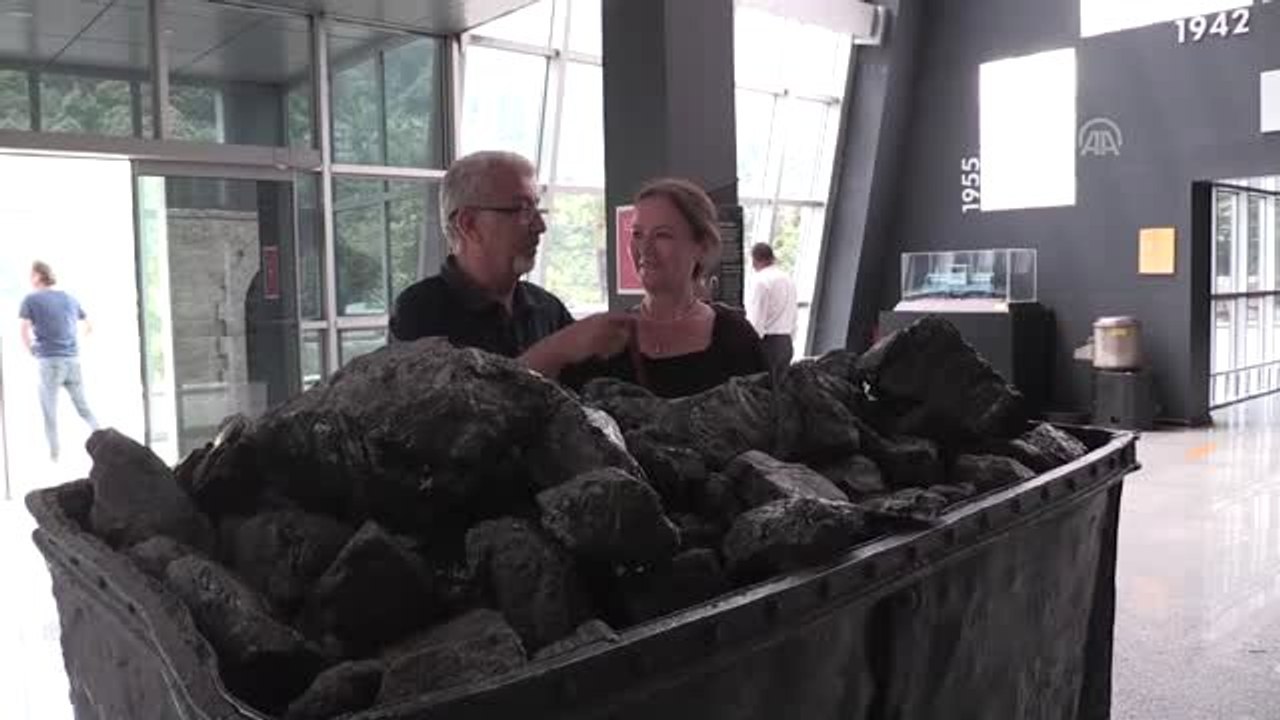 Sınıf arkadaşları yıllar sonra aynı şehirde buluştu