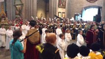 Ducasse de Mons 2019 : Procession de la châsse de Madame Sainte-Waudru dans la collégiale. Vidéo Éric Ghislain