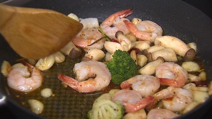 집에서 먹는 감바스...'밀키트' 경쟁 가열 / YTN