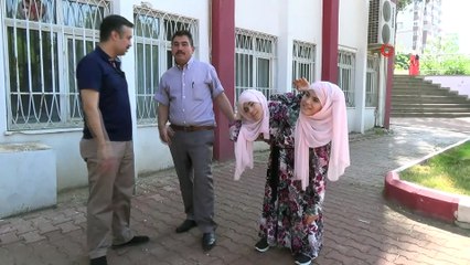 Tek cevap anahtarı isteyen siyam ikizlerinin hedefi İlahiyat Fakültesini kazanmak