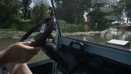 Une voiture amphibie sur la Saône