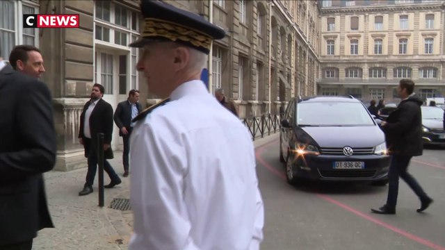 Immigration : Christophe Castaner ouvert à un débat sur des quotas