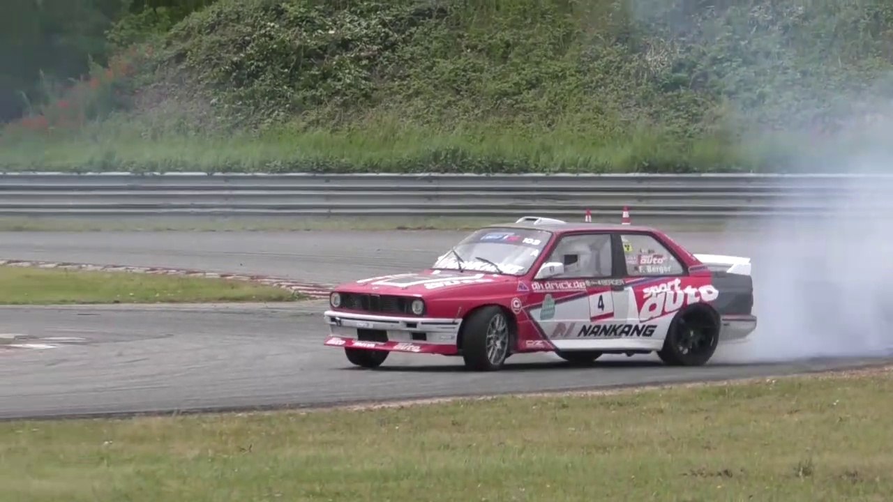 Drift cup: dérapages contrôlés à l'Anneau du Rhin