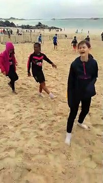 Thé dansant U11F au Tournoi Beach Soccer de Cléder.