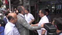 Adalet Bakanı Gül, esnaf ziyaretinde bulundu