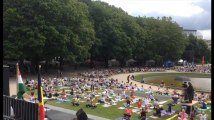 Un millier de personnes au Brussels Yoga Day au Cinquantenaire