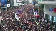 Cientos de miles vuelven a calles de Hong Kong, pese a marcha atrás del gobierno