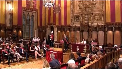 Bou dio una lección de Historia en el Ayuntamiento de Barcelona rememorando a Rafael Casanova
