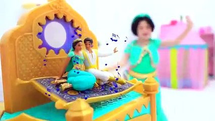 Настя как Жасмин и папа Джин в лампе АлладинаNastya as Jasmine and dad as Gin in Aladdin's lamp