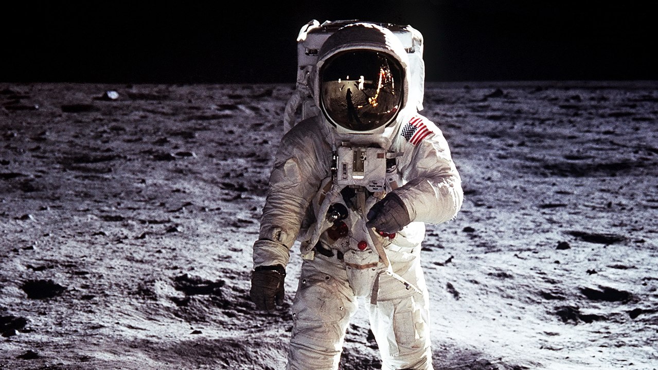 Argumente aus  der Fotografie gegen  die „Mondlandungslüge“