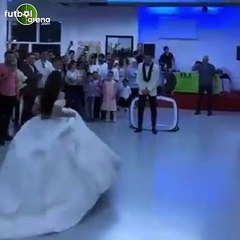 Uğurcan Çakır düğününde gol yedi