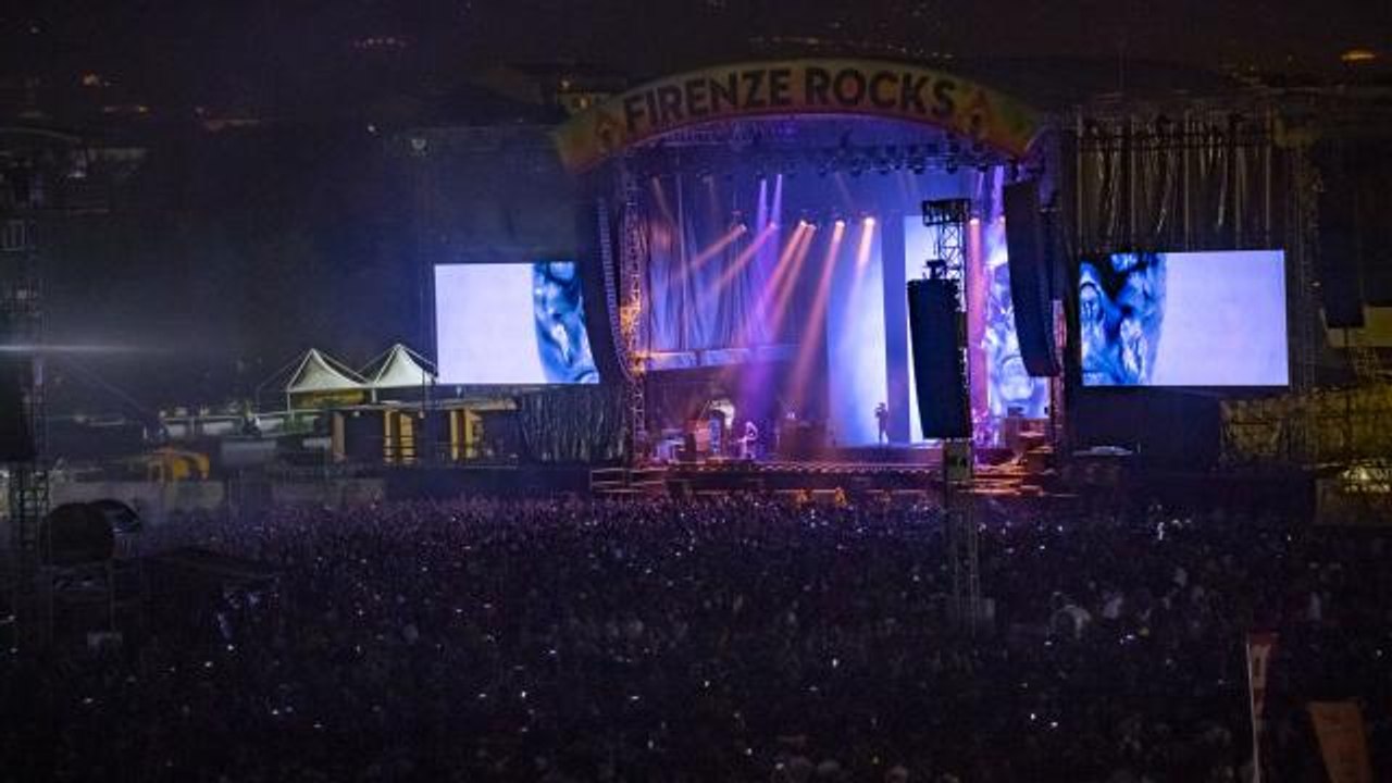 The Cure chiudono il Firenze Rocks 2019 con un concerto superlativo