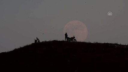 "Dolunay"lı tepeler motosiklet tutkunlarını ağırladı