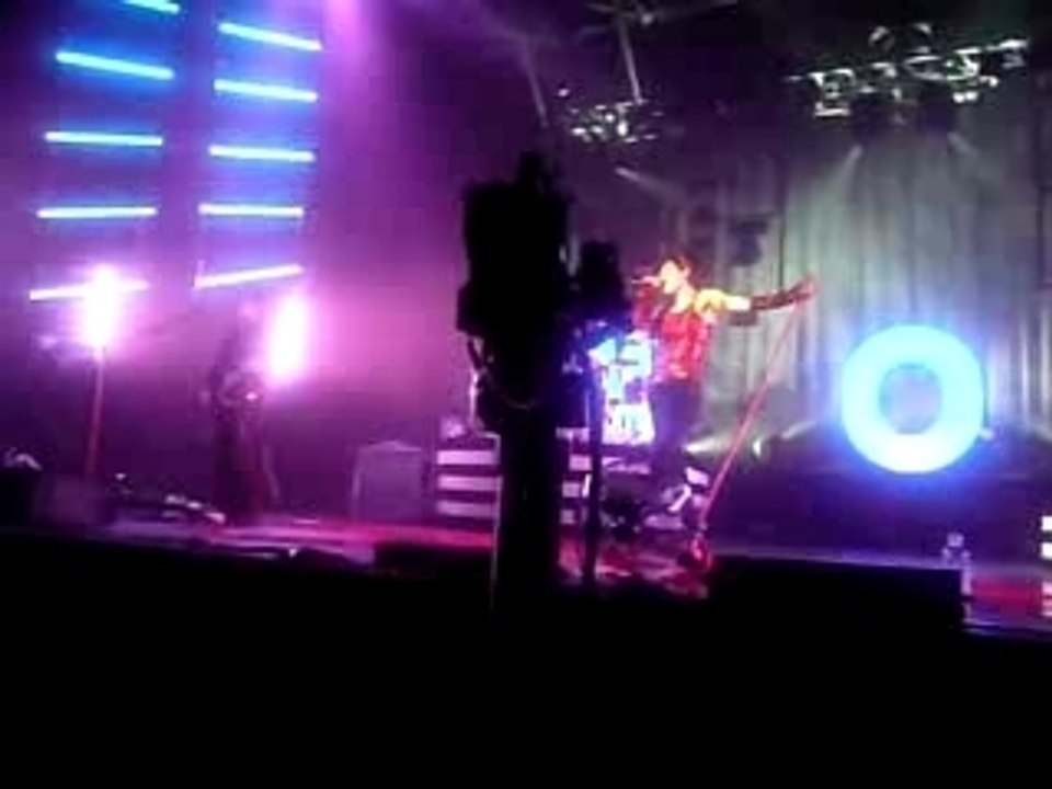 Inédit Superbus Live Zenith Paris On Monday