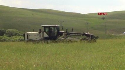 MUŞ İL ÖZEL İDARESİ MERA VE YAYLALARA YOL YAPIYOR