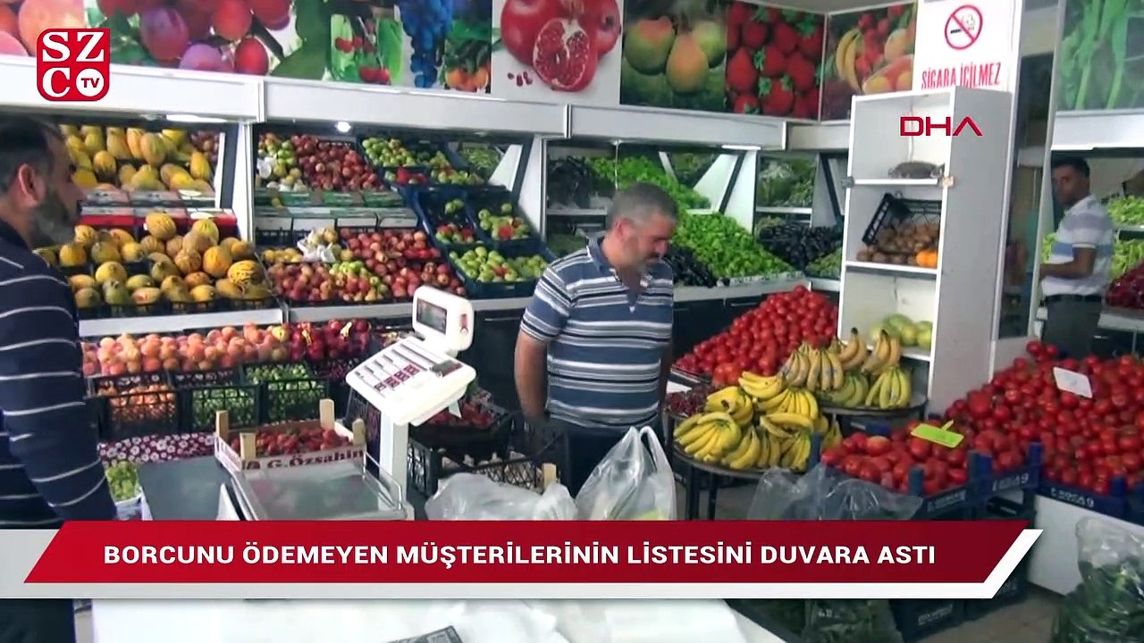 Borcunu ödemeyen müşterilerinin listesini astı