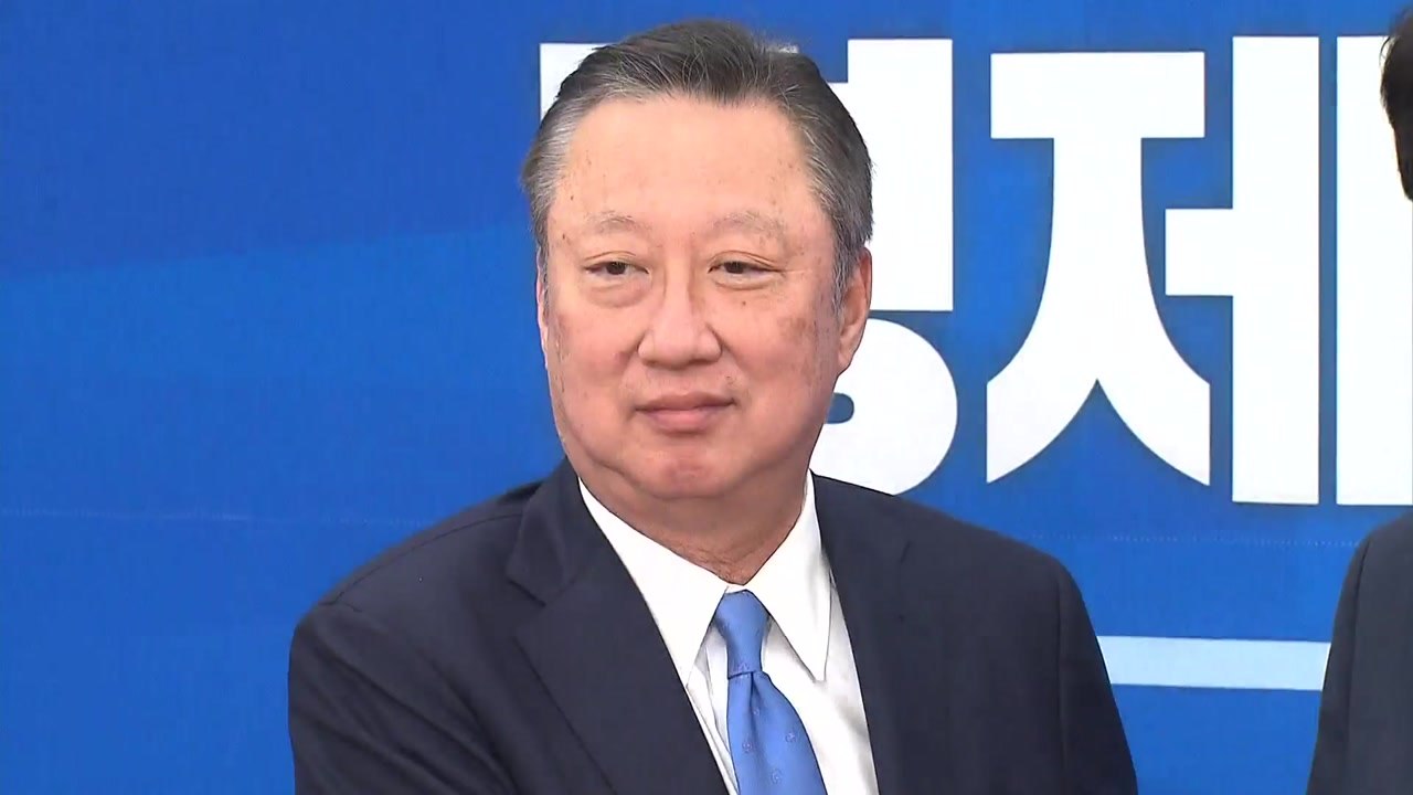 국회 찾은 박용만 회장 "경제 활성화·규제 완화 법안 서둘러야" / YTN