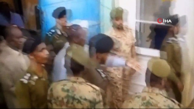 - Sudan'ın Devrik Lideri Beşir, Darbeden Sonra İlk Kez Görüntülendi