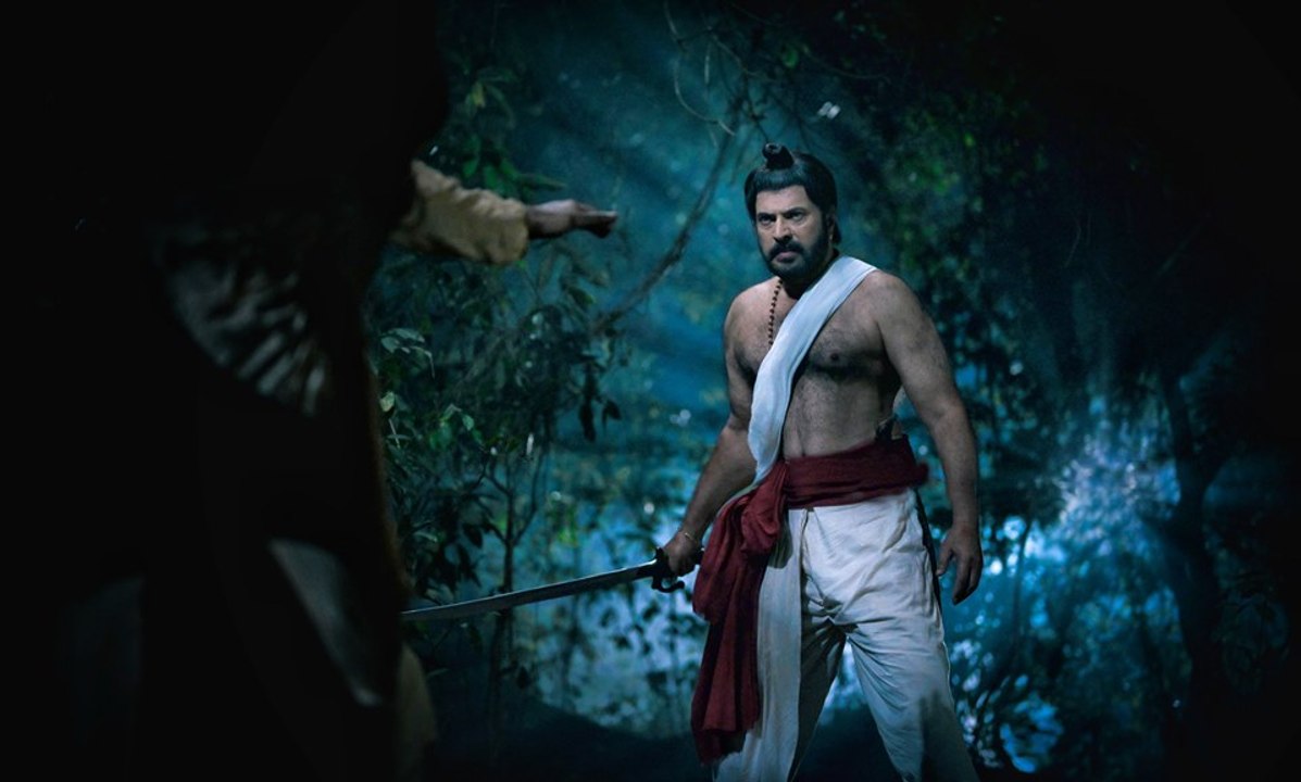 മലയാള സിനിമ ഇതുവരെ കണ്ടിട്ടില്ലാത്ത ബ്രഹ്മാണ്ഡ സെറ്റ്