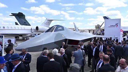 "Milli Muharip Uçağı" Fransa'da görücüye çıktı (2)