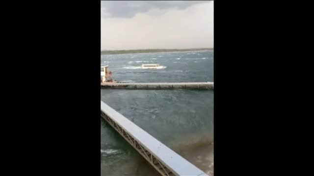 11 muertos por el naufragio de un barco turístico en Missouri