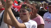 Baño de multitudes de Daniel Ortega en el 39 aniversario de la revolución sandinista