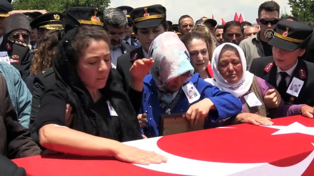 Şehit Jandarma Teğmen Evran son yolculuğuna uğurlandı - AFYONKARAHİSAR