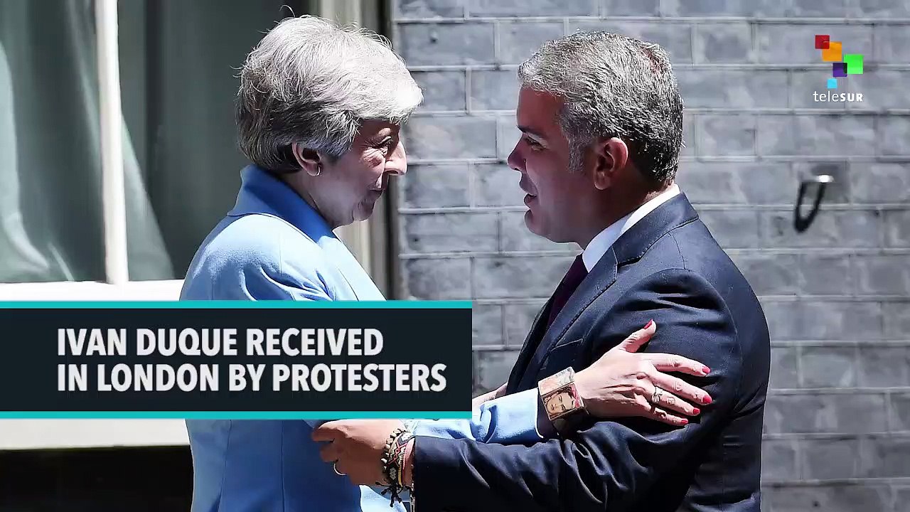 Ivan Duque Received In London By Protesters