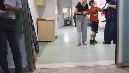 SAMSUN Ayağına inşaat demiri saplanan çocuk, yaralandı