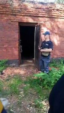 Un instructeur jette une grenade dans un local mais il ne s'attendait pas à ça...