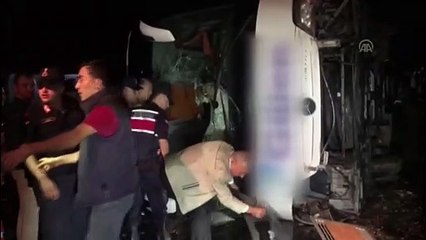 Otobüs devrildi: 13 yaralı - YOZGAT
