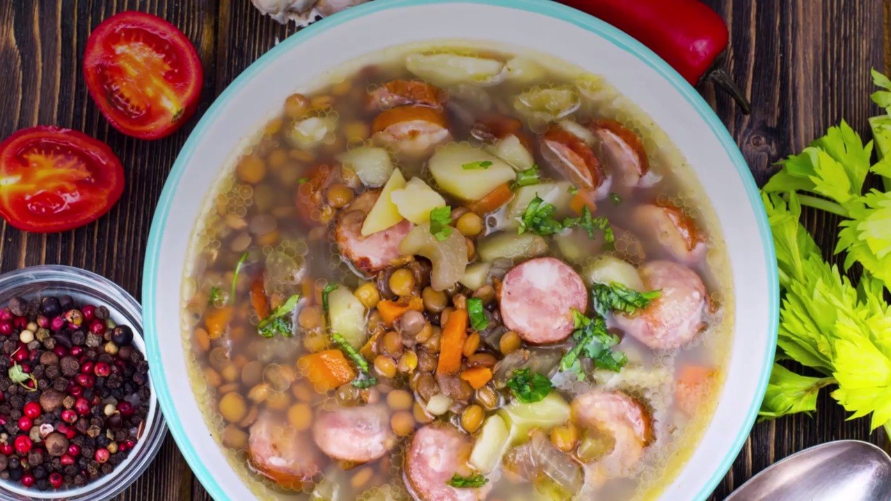 11 Slow Cooker Soup Recipes Under 300 Calories